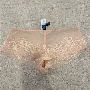 NWT Size XL- Natori Cream Lace Boyshort Panties
